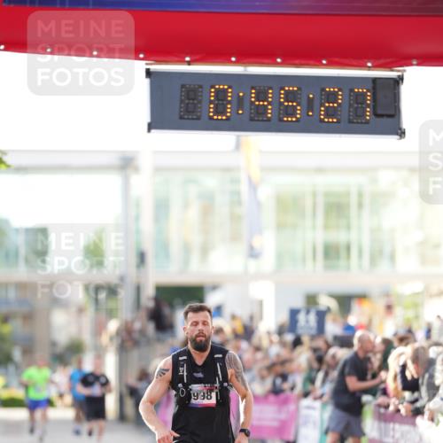 12.06.2026 - Holstenköstenlauf LAZAROV Photography http://msf.ph/oto/9739442 12.06.2026 19:45:27 Laufen 3560, 3998 meine-sportfotos.de