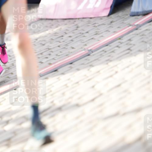 12.06.2026 - Holstenköstenlauf LAZAROV Photography http://msf.ph/oto/9739447 12.06.2026 19:45:20 Laufen 3394, 3560, 3619 meine-sportfotos.de