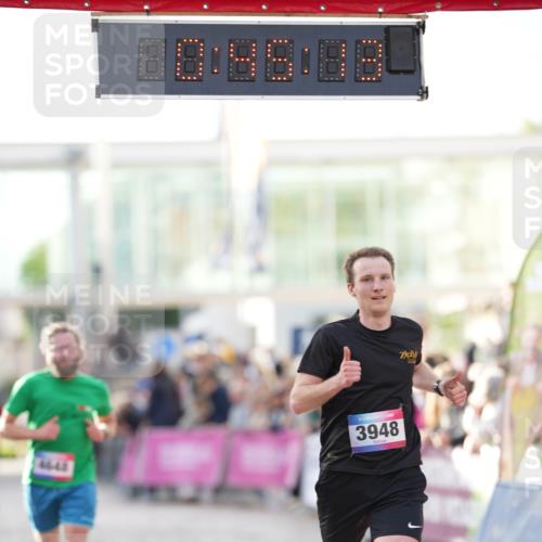 12.06.2026 - Holstenköstenlauf LAZAROV Photography http://msf.ph/oto/9739457 12.06.2026 19:45:12 Laufen 3203, 3290, 3948, 4648 meine-sportfotos.de