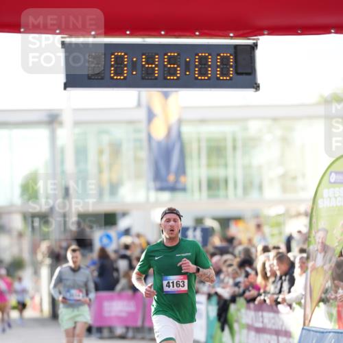 12.06.2026 - Holstenköstenlauf LAZAROV Photography http://msf.ph/oto/9739470 12.06.2026 19:45:00 Laufen 3514, 4163 meine-sportfotos.de