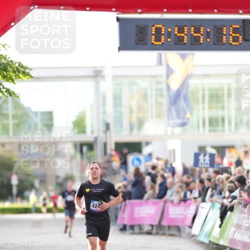 12.06.2026 - Holstenköstenlauf LAZAROV Photography http://msf.ph/oto/9739504 12.06.2026 19:44:16 Laufen 4249 meine-sportfotos.de