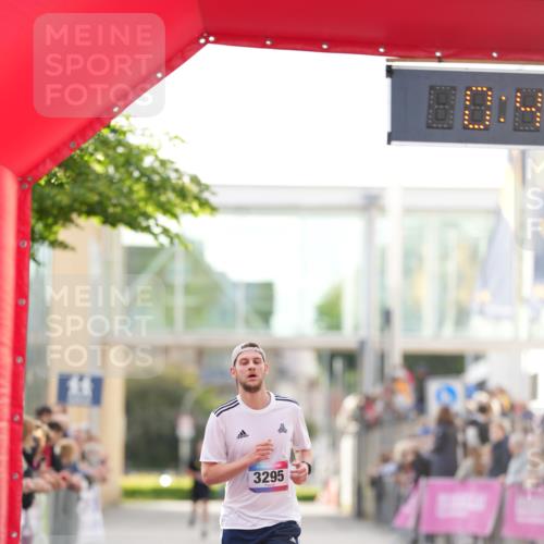 12.06.2026 - Holstenköstenlauf LAZAROV Photography http://msf.ph/oto/9739506 12.06.2026 19:44:07 Laufen 3295 meine-sportfotos.de