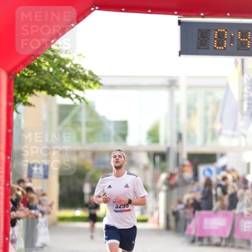 12.06.2026 - Holstenköstenlauf LAZAROV Photography http://msf.ph/oto/9739507 12.06.2026 19:44:07 Laufen 3295 meine-sportfotos.de