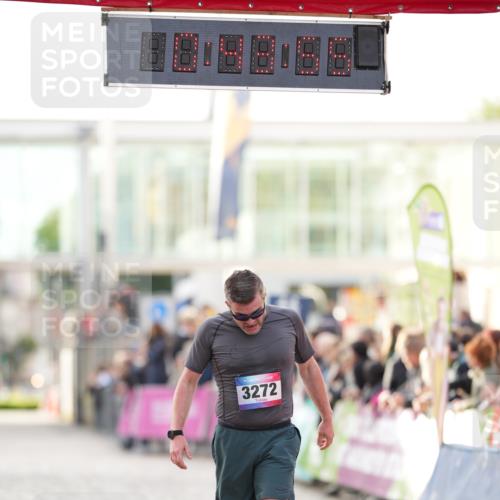 12.06.2026 - Holstenköstenlauf LAZAROV Photography http://msf.ph/oto/9739512 12.06.2026 19:43:54 Laufen 3272, 3599, 3639, 4434 meine-sportfotos.de