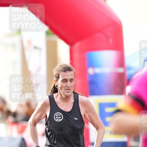 12.06.2026 - Holstenköstenlauf LAZAROV Photography http://msf.ph/oto/9739524 12.06.2026 19:43:44 Laufen 3064, 3188, 3191, 4799, 4843 meine-sportfotos.de