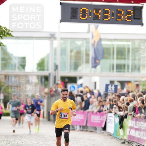 12.06.2026 - Holstenköstenlauf LAZAROV Photography http://msf.ph/oto/9739543 12.06.2026 19:43:31 Laufen 3737, 4164 meine-sportfotos.de
