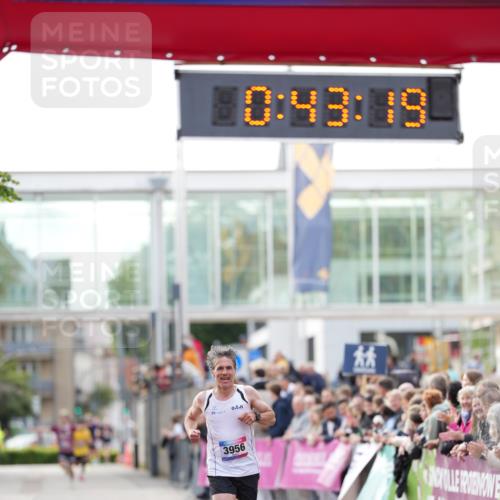 12.06.2026 - Holstenköstenlauf LAZAROV Photography http://msf.ph/oto/9739553 12.06.2026 19:43:19 Laufen 3956 meine-sportfotos.de