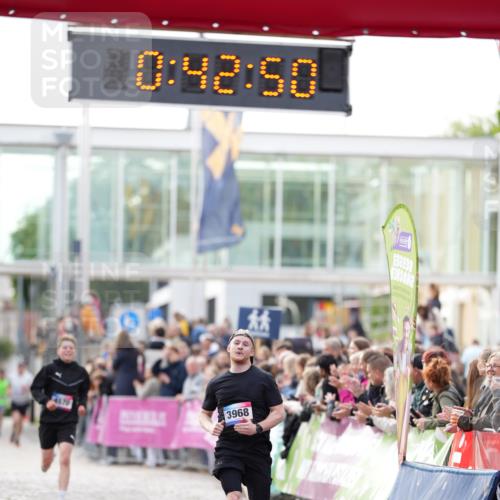 12.06.2026 - Holstenköstenlauf LAZAROV Photography http://msf.ph/oto/9739576 12.06.2026 19:42:49 Laufen 3968, 4570 meine-sportfotos.de