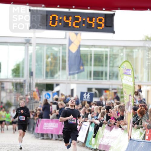 12.06.2026 - Holstenköstenlauf LAZAROV Photography http://msf.ph/oto/9739577 12.06.2026 19:42:48 Laufen 3968, 4570 meine-sportfotos.de
