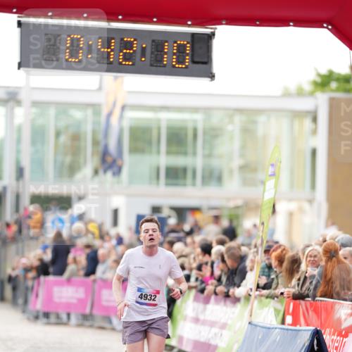 12.06.2026 - Holstenköstenlauf LAZAROV Photography http://msf.ph/oto/9739604 12.06.2026 19:42:09 Laufen 3680, 4932 meine-sportfotos.de