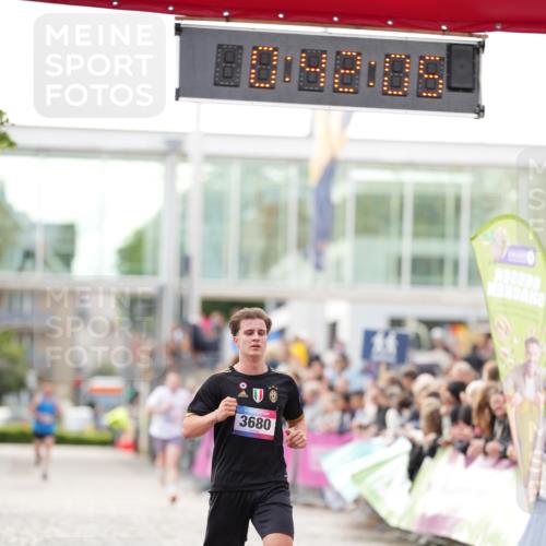 12.06.2026 - Holstenköstenlauf LAZAROV Photography http://msf.ph/oto/9739608 12.06.2026 19:42:04 Laufen 3680 meine-sportfotos.de