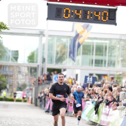 12.06.2026 - Holstenköstenlauf LAZAROV Photography http://msf.ph/oto/9739623 12.06.2026 19:41:39 Laufen 4239, 4511, 4862 meine-sportfotos.de