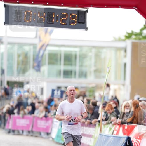 12.06.2026 - Holstenköstenlauf LAZAROV Photography http://msf.ph/oto/9739627 12.06.2026 19:41:28 Laufen 3786 meine-sportfotos.de