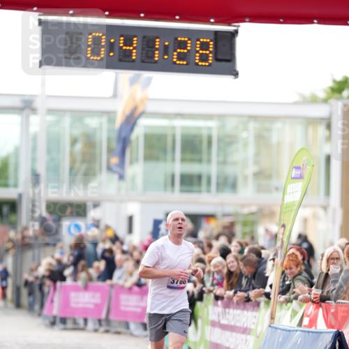 12.06.2026 - Holstenköstenlauf LAZAROV Photography http://msf.ph/oto/9739628 12.06.2026 19:41:28 Laufen 3786 meine-sportfotos.de