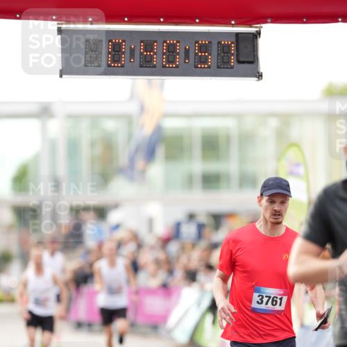 12.06.2026 - Holstenköstenlauf LAZAROV Photography http://msf.ph/oto/9739650 12.06.2026 19:40:56 Laufen 3211, 3761, 4421, 4432, 4441 meine-sportfotos.de