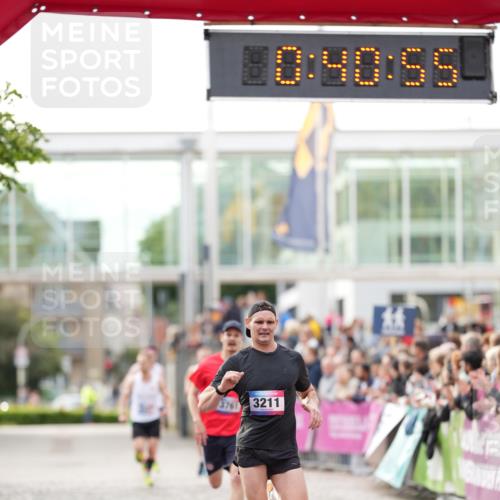 12.06.2026 - Holstenköstenlauf LAZAROV Photography http://msf.ph/oto/9739654 12.06.2026 19:40:54 Laufen 3211, 3761, 4432, 4441 meine-sportfotos.de