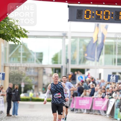 12.06.2026 - Holstenköstenlauf LAZAROV Photography http://msf.ph/oto/9739681 12.06.2026 19:40:10 Laufen 3271, 3440 meine-sportfotos.de