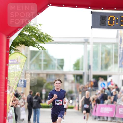 12.06.2026 - Holstenköstenlauf LAZAROV Photography http://msf.ph/oto/9739700 12.06.2026 19:39:43 Laufen 3700, 4640, 4655 meine-sportfotos.de