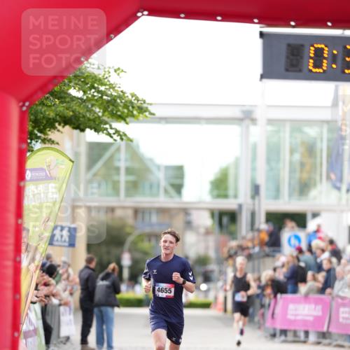 12.06.2026 - Holstenköstenlauf LAZAROV Photography http://msf.ph/oto/9739701 12.06.2026 19:39:42 Laufen 4655 meine-sportfotos.de