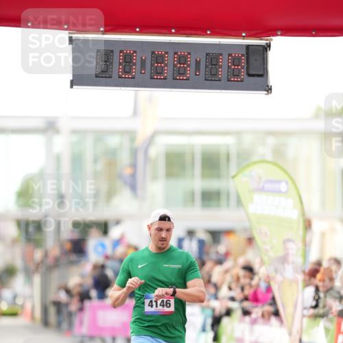 12.06.2026 - Holstenköstenlauf LAZAROV Photography http://msf.ph/oto/9739710 12.06.2026 19:39:18 Laufen 4146 meine-sportfotos.de
