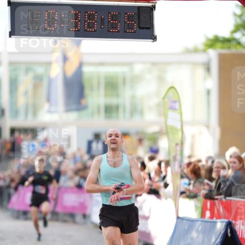 12.06.2026 - Holstenköstenlauf LAZAROV Photography http://msf.ph/oto/9739717 12.06.2026 19:38:54 Laufen 3354, 3625, 4678 meine-sportfotos.de