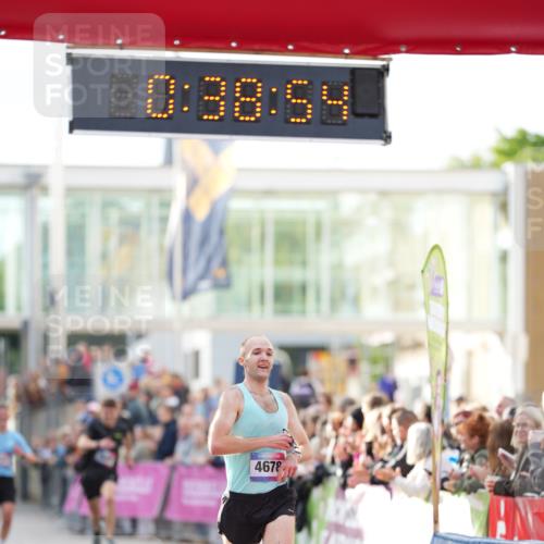 12.06.2026 - Holstenköstenlauf LAZAROV Photography http://msf.ph/oto/9739718 12.06.2026 19:38:53 Laufen 3354, 3625, 4678 meine-sportfotos.de