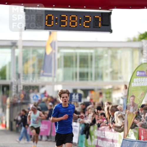 12.06.2026 - Holstenköstenlauf LAZAROV Photography http://msf.ph/oto/9739728 12.06.2026 19:38:26 Laufen 4422 meine-sportfotos.de