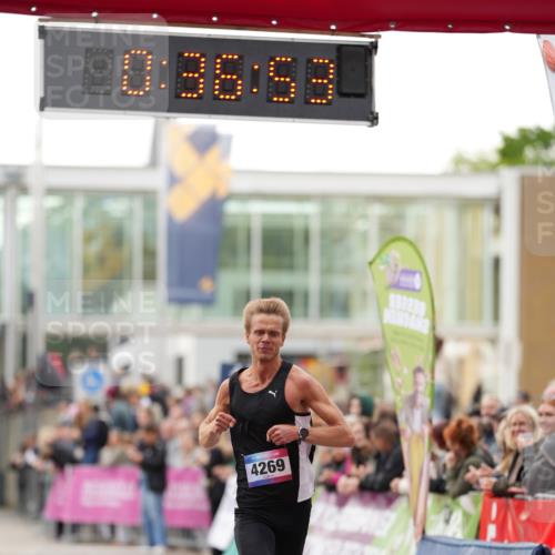 12.06.2026 - Holstenköstenlauf LAZAROV Photography http://msf.ph/oto/9739760 12.06.2026 19:36:52 Laufen 3040, 4269 meine-sportfotos.de