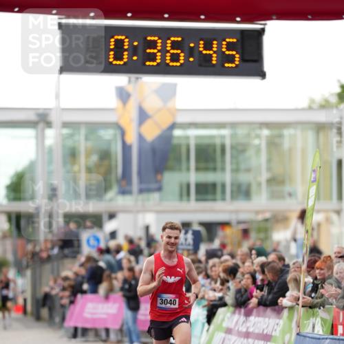 12.06.2026 - Holstenköstenlauf LAZAROV Photography http://msf.ph/oto/9739764 12.06.2026 19:36:45 Laufen 3040 meine-sportfotos.de