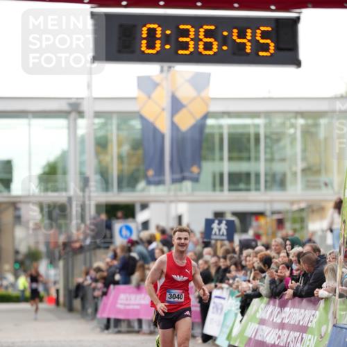 12.06.2026 - Holstenköstenlauf LAZAROV Photography http://msf.ph/oto/9739765 12.06.2026 19:36:44 Laufen 3040 meine-sportfotos.de