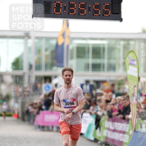 12.06.2026 - Holstenköstenlauf LAZAROV Photography http://msf.ph/oto/9739776 12.06.2026 19:35:54 Laufen 3096 meine-sportfotos.de