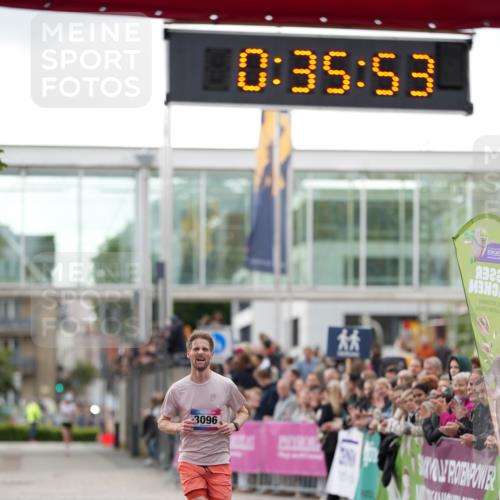 12.06.2026 - Holstenköstenlauf LAZAROV Photography http://msf.ph/oto/9739779 12.06.2026 19:35:53 Laufen 3096 meine-sportfotos.de