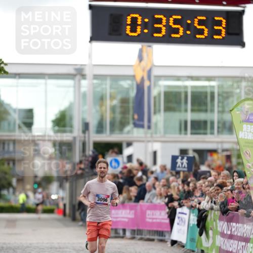 12.06.2026 - Holstenköstenlauf LAZAROV Photography http://msf.ph/oto/9739780 12.06.2026 19:35:52 Laufen 3096 meine-sportfotos.de