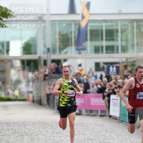 12.06.2026 - Holstenköstenlauf LAZAROV Photography http://msf.ph/oto/9739819 12.06.2026 19:31:53 Laufen 4664, 4800 meine-sportfotos.de