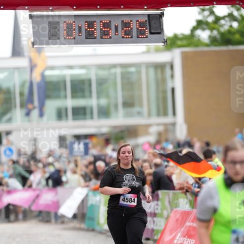 12.06.2026 - Holstenköstenlauf LAZAROV Photography http://msf.ph/oto/9739857 12.06.2026 18:15:23 Laufen 4097, 4211, 4584 meine-sportfotos.de