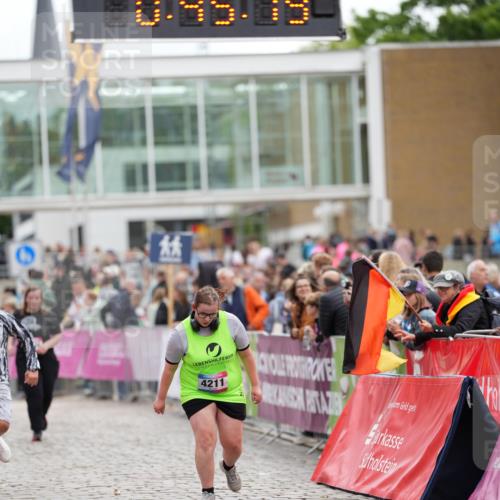 12.06.2026 - Holstenköstenlauf LAZAROV Photography http://msf.ph/oto/9739866 12.06.2026 18:15:17 Laufen 4097, 4211, 4405 meine-sportfotos.de