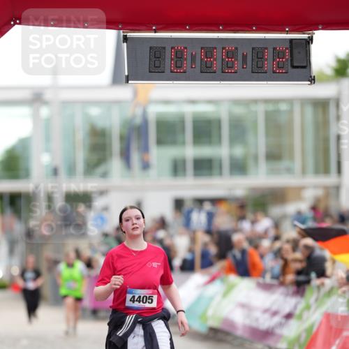12.06.2026 - Holstenköstenlauf LAZAROV Photography http://msf.ph/oto/9739870 12.06.2026 18:15:10 Laufen 4330, 4405 meine-sportfotos.de
