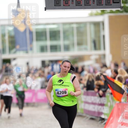 12.06.2026 - Holstenköstenlauf LAZAROV Photography http://msf.ph/oto/9739908 12.06.2026 18:11:15 Laufen 3316, 4209, 4477 meine-sportfotos.de