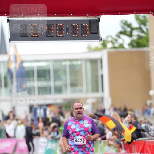 12.06.2026 - Holstenköstenlauf LAZAROV Photography http://msf.ph/oto/9739932 12.06.2026 18:10:31 Laufen 4207, 4472 meine-sportfotos.de