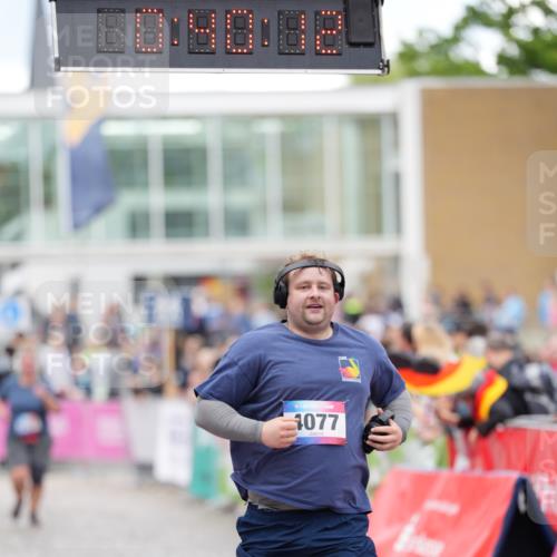 12.06.2026 - Holstenköstenlauf LAZAROV Photography http://msf.ph/oto/9739947 12.06.2026 18:10:10 Laufen 4077, 4082 meine-sportfotos.de