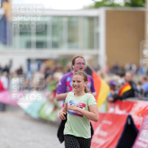 12.06.2026 - Holstenköstenlauf LAZAROV Photography http://msf.ph/oto/9739956 12.06.2026 18:09:26 Laufen 3727, 4200, 4483 meine-sportfotos.de