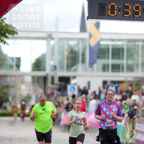12.06.2026 - Holstenköstenlauf LAZAROV Photography http://msf.ph/oto/9739959 12.06.2026 18:09:24 Laufen 3727, 4200, 4483 meine-sportfotos.de
