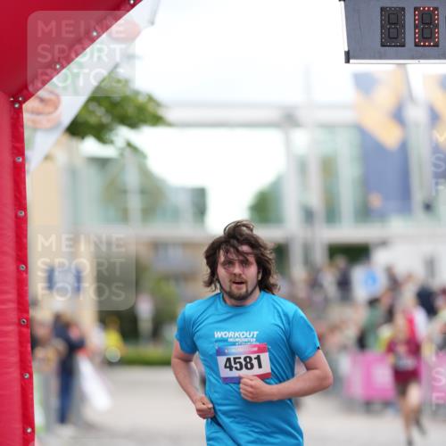 12.06.2026 - Holstenköstenlauf LAZAROV Photography http://msf.ph/oto/9739972 12.06.2026 18:09:02 Laufen 4581 meine-sportfotos.de