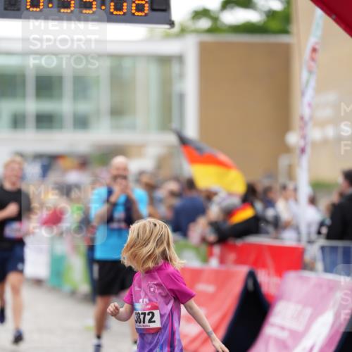 12.06.2026 - Holstenköstenlauf LAZAROV Photography http://msf.ph/oto/9739992 12.06.2026 18:05:06 Laufen 3409, 3616, 3871, 3872, 3874, 3896, 4539 meine-sportfotos.de