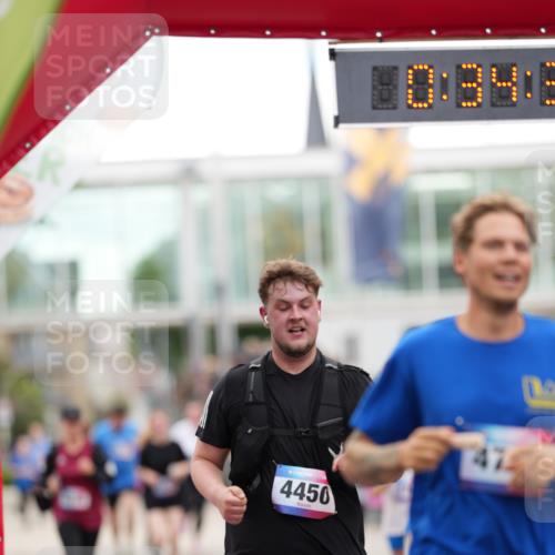 12.06.2026 - Holstenköstenlauf LAZAROV Photography http://msf.ph/oto/9740020 12.06.2026 18:04:31 Laufen 3721, 3788, 3883, 4119, 4278, 4450, 4553, 4717, 4757, 4763, 4764 meine-sportfotos.de