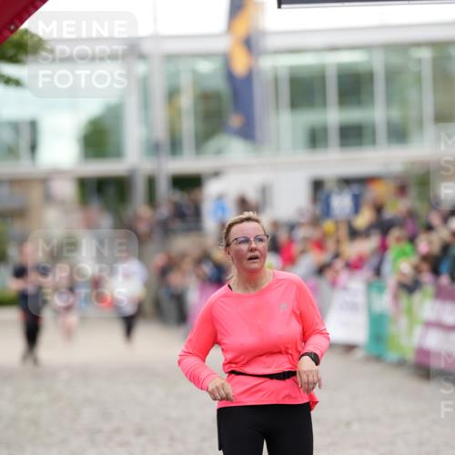 12.06.2026 - Holstenköstenlauf LAZAROV Photography http://msf.ph/oto/9740055 12.06.2026 18:03:53 Laufen 3713, 3736, 3845, 3913, 4488 meine-sportfotos.de