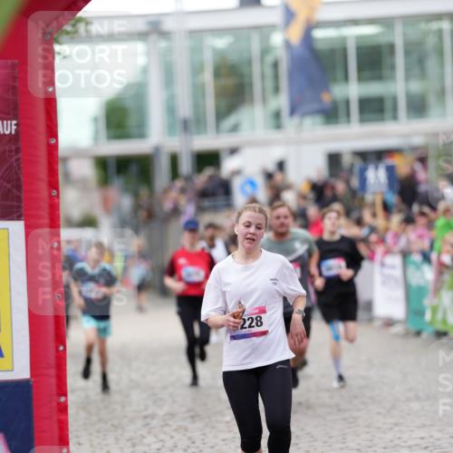 12.06.2026 - Holstenköstenlauf LAZAROV Photography http://msf.ph/oto/9740075 12.06.2026 18:03:32 Laufen 3155, 3228, 3675, 3864, 4349, 4618, 4619, 4653, 4724 meine-sportfotos.de