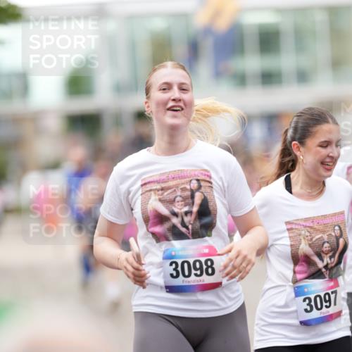 12.06.2026 - Holstenköstenlauf LAZAROV Photography http://msf.ph/oto/9740085 12.06.2026 18:03:17 Laufen 3097, 3098, 3317, 3327, 3414, 3461, 3710, 4028, 4031, 4096, 4279, 4292, 4487, 4632, 4687, 4746, 4901, 4914 meine-sportfotos.de