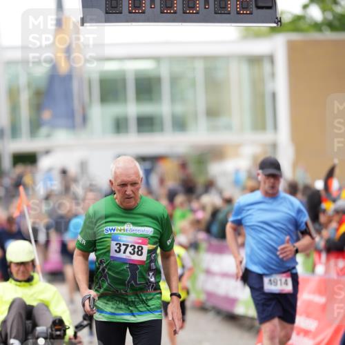 12.06.2026 - Holstenköstenlauf LAZAROV Photography http://msf.ph/oto/9740094 12.06.2026 18:03:10 Laufen 3710, 3738, 4137, 4687, 4901, 4914 meine-sportfotos.de