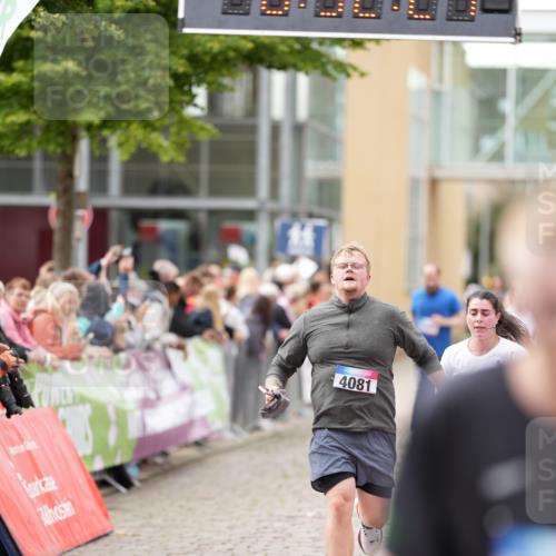 12.06.2026 - Holstenköstenlauf LAZAROV Photography http://msf.ph/oto/9740136 12.06.2026 18:02:25 Laufen 3942, 4080, 4081 meine-sportfotos.de